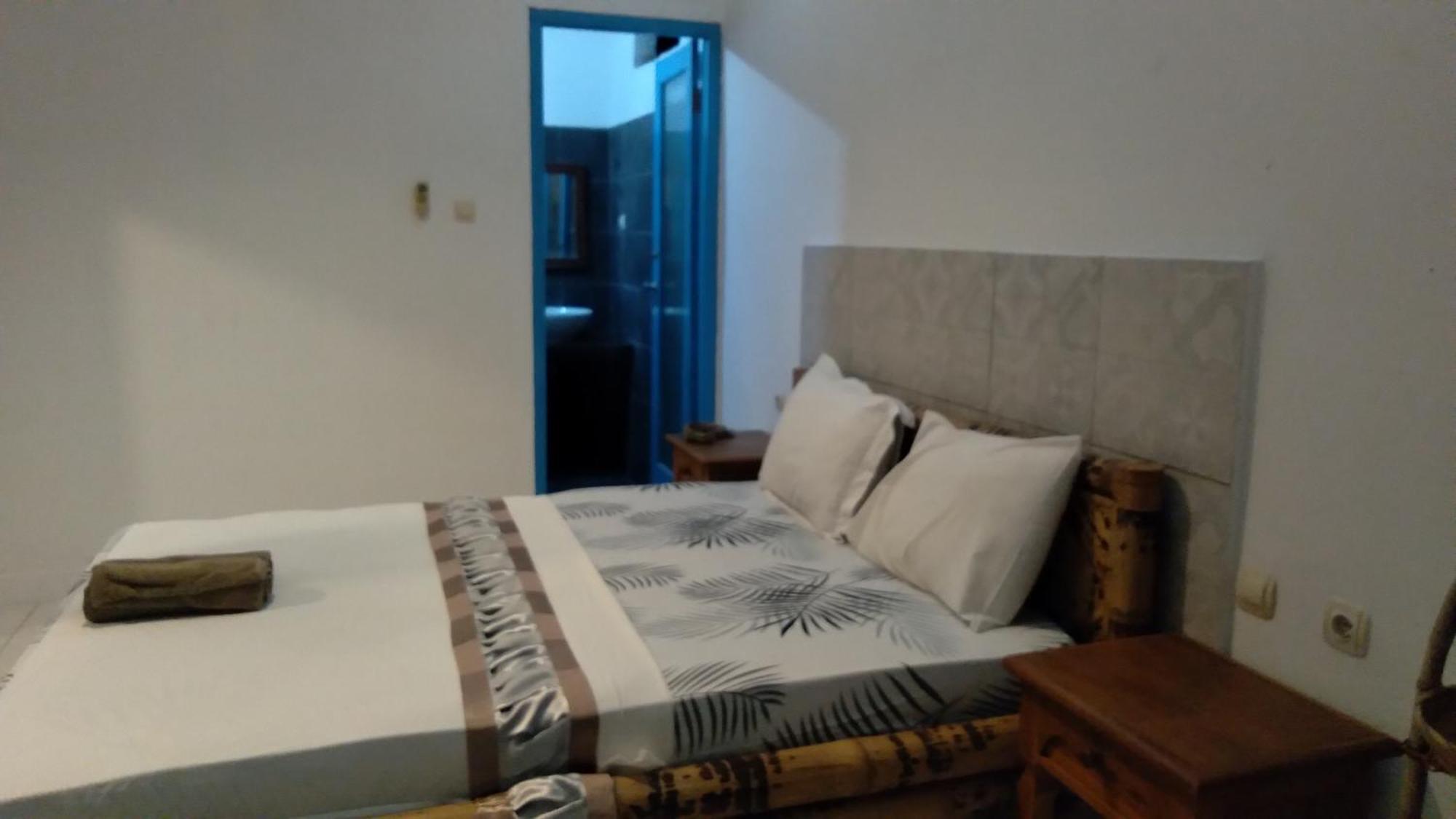 Palm Trees Villas Gili Air Habitación foto