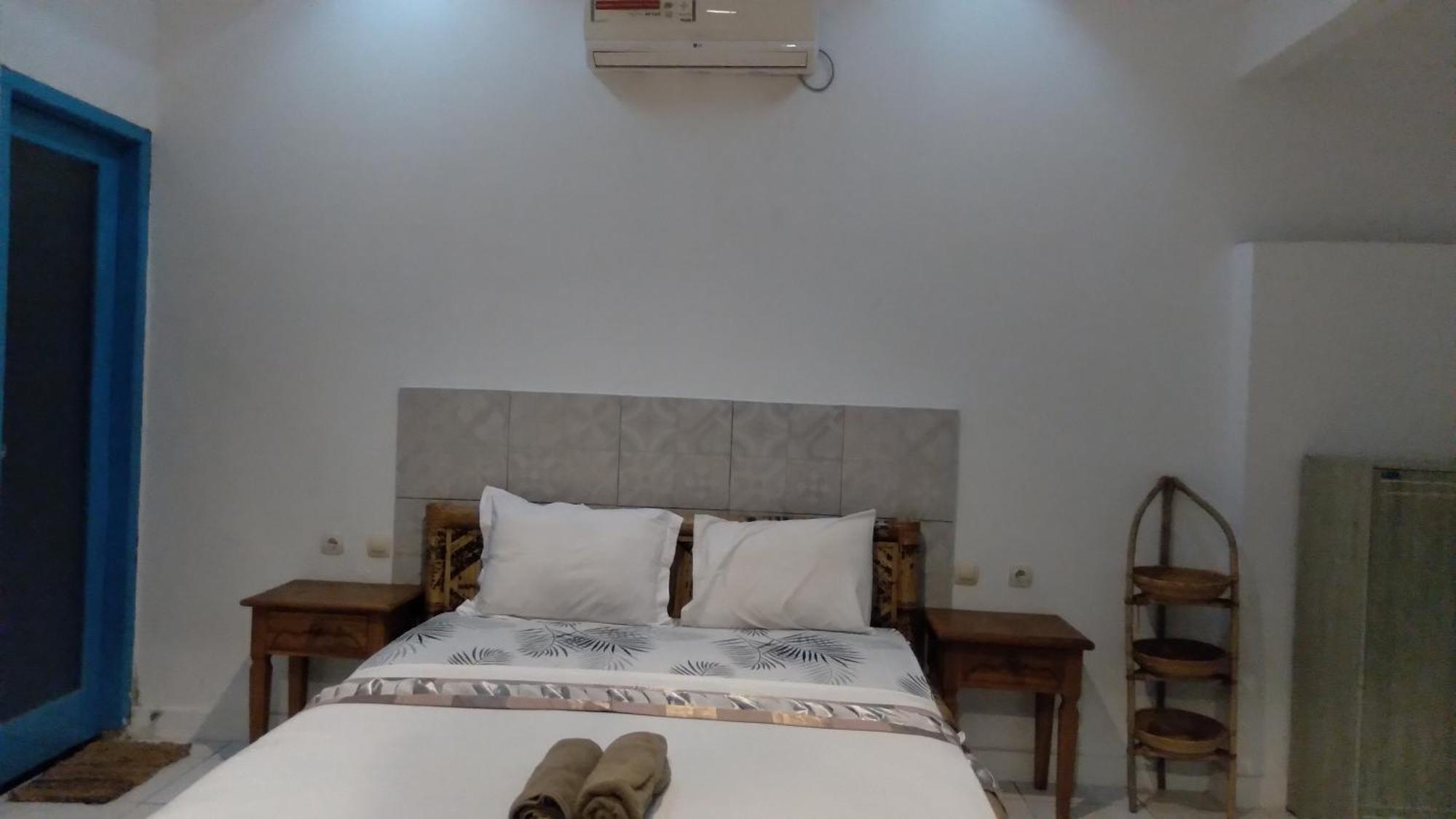 Palm Trees Villas Gili Air Habitación foto